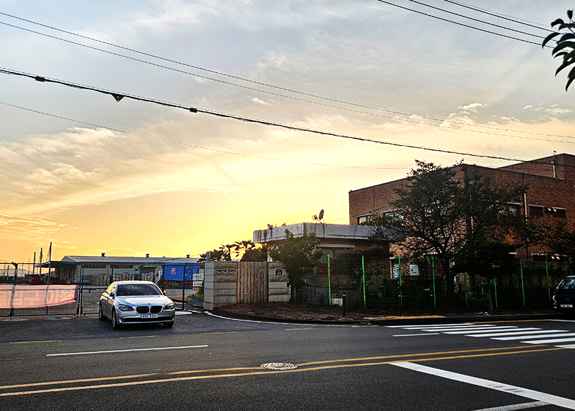 후문, 광양산이고운마린파크 앞